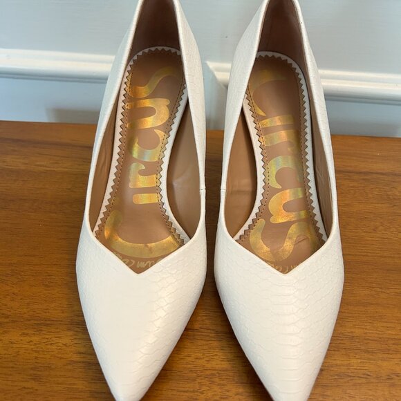 Circus by Sam Edelman Marlee Block-Heel Pumps | White Crocodile | Size 7 - Picture 3 of 5